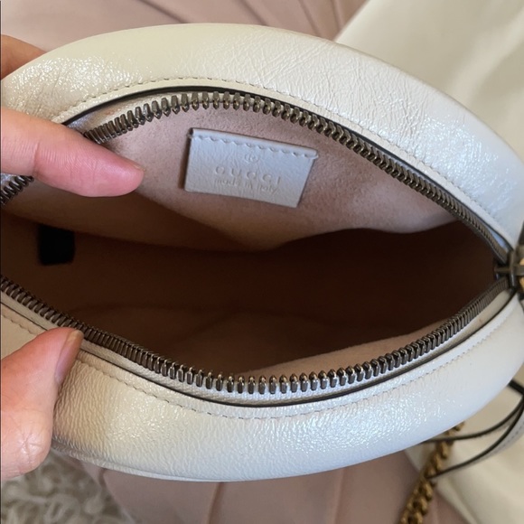 Authentic Gucci marmont mini round shoulder bag - Picture 6 of 8
